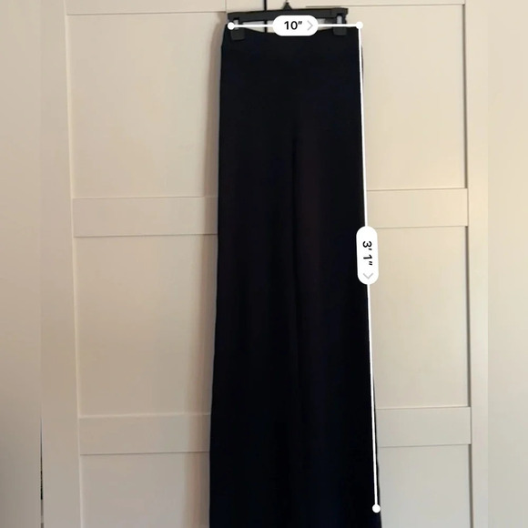 Lioness Ribbed Lounge Pants in Black Size Small from Revolve - Picture 3 of 5